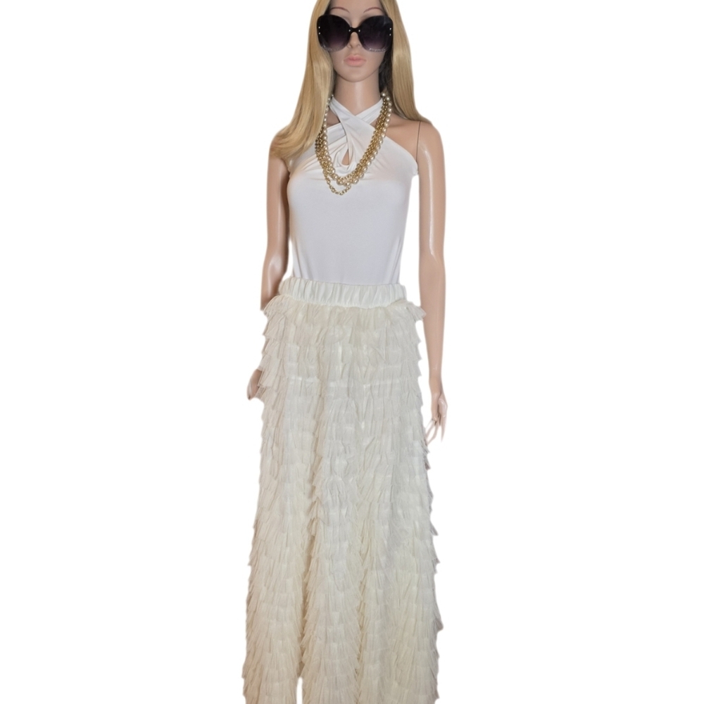 Chicwish Swan Cloud Tulle Tiered Maxi EUC M/L